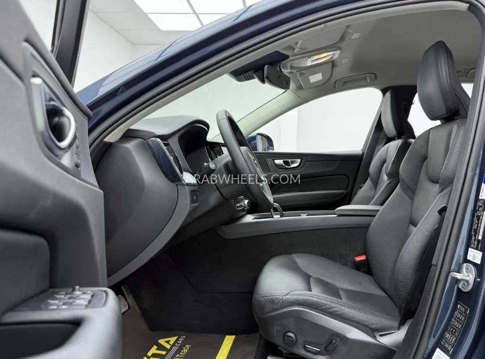 فولفو إكس سي 60 2024 for Sale in دبي Image-15