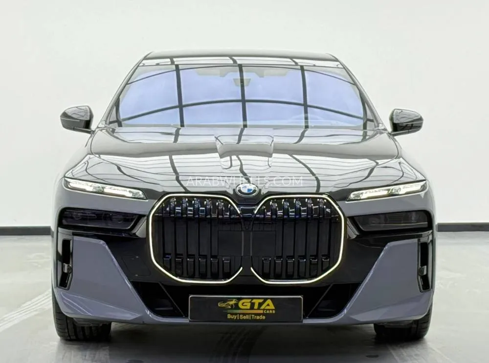 بي إم دبليو الفئة السابعة 2025 for Sale in دبي Image-2