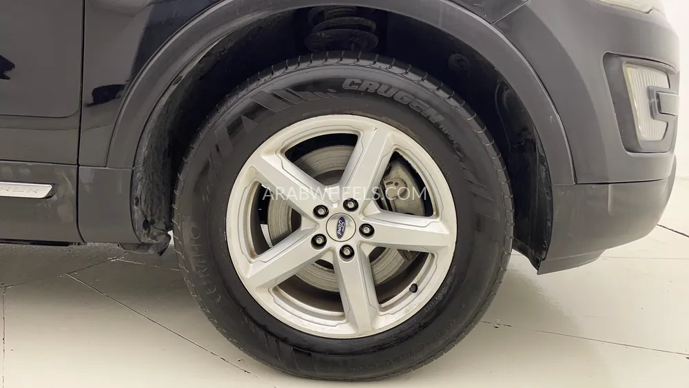 Ford Explorer 2017 for Sale in Dubai Image-10