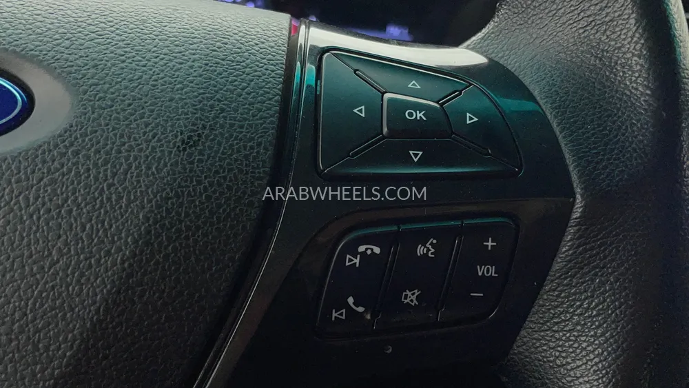 Ford Explorer 2017 for Sale in Dubai Image-48