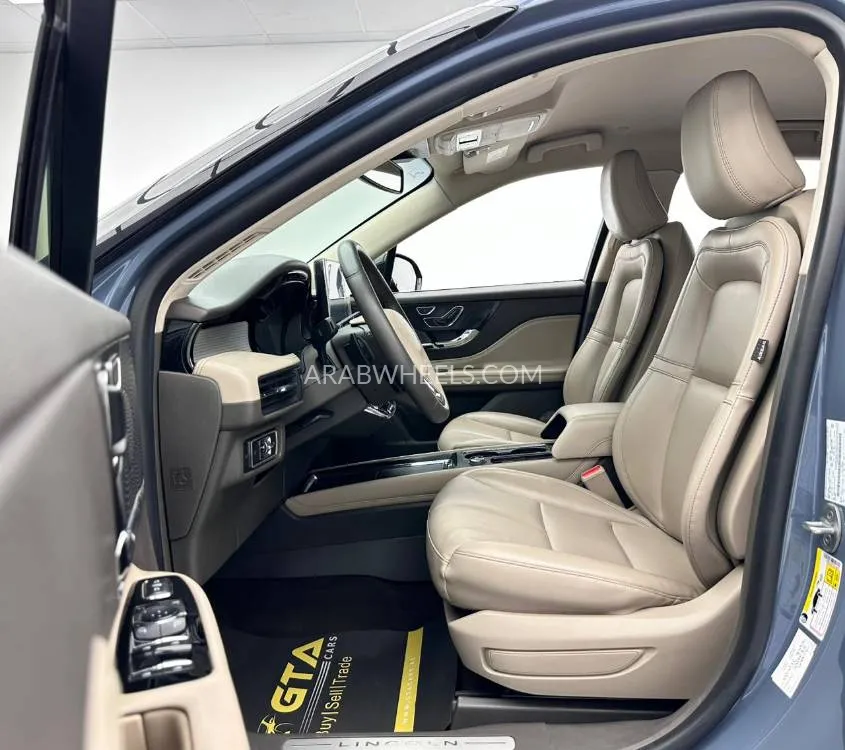 Lincoln Corsair 2023 for Sale in Dubai Image-15