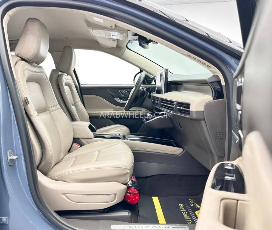 Lincoln Corsair 2023 for Sale in Dubai Image-16