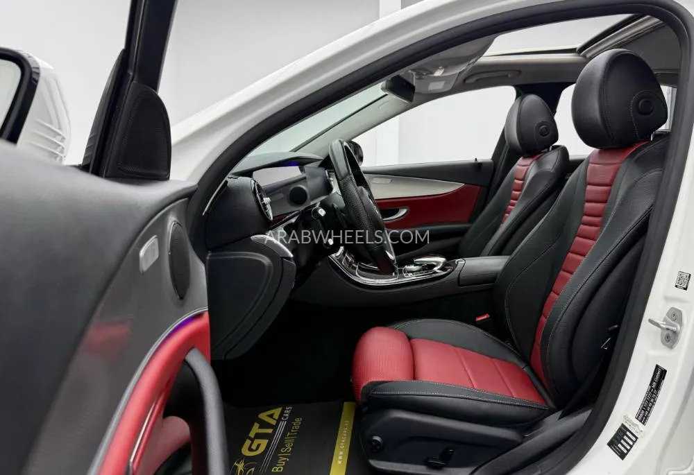 مرسيدس بنز كلاس E 2017 for Sale in دبي Image-11