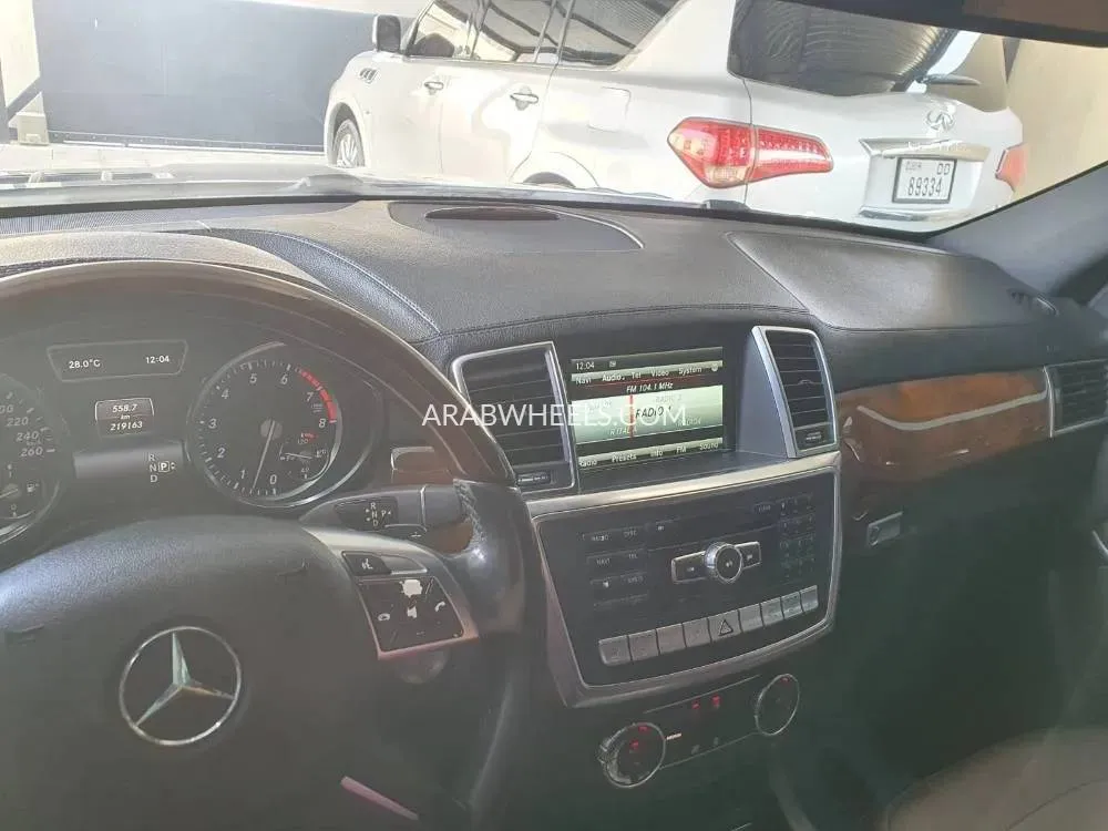 Mercedes Benz GL Class 2015 for Sale in Ras Al Khaimah Image-11