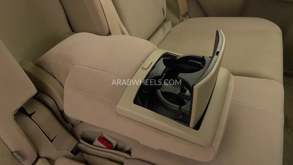 Toyota Land Cruiser Prado 2023 for Sale in Dubai Image-38