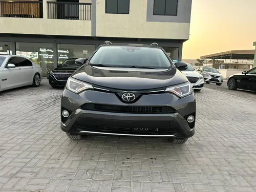 تويوتا راف 4 إي إكس دفع ثنائي سعة ٢.٥ لتر 2018 for Sale