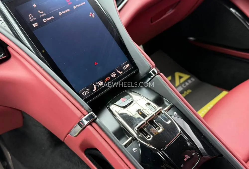 Ferrari Roma 2022 for Sale in Dubai Image-15