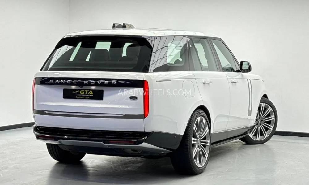 Land Rover Range Rover 2023 for Sale in Dubai Image-6