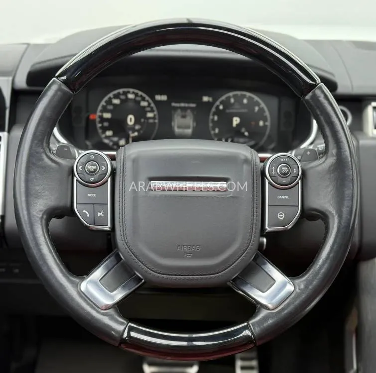 Land Rover Range Rover 2017 for Sale in Dubai Image-7