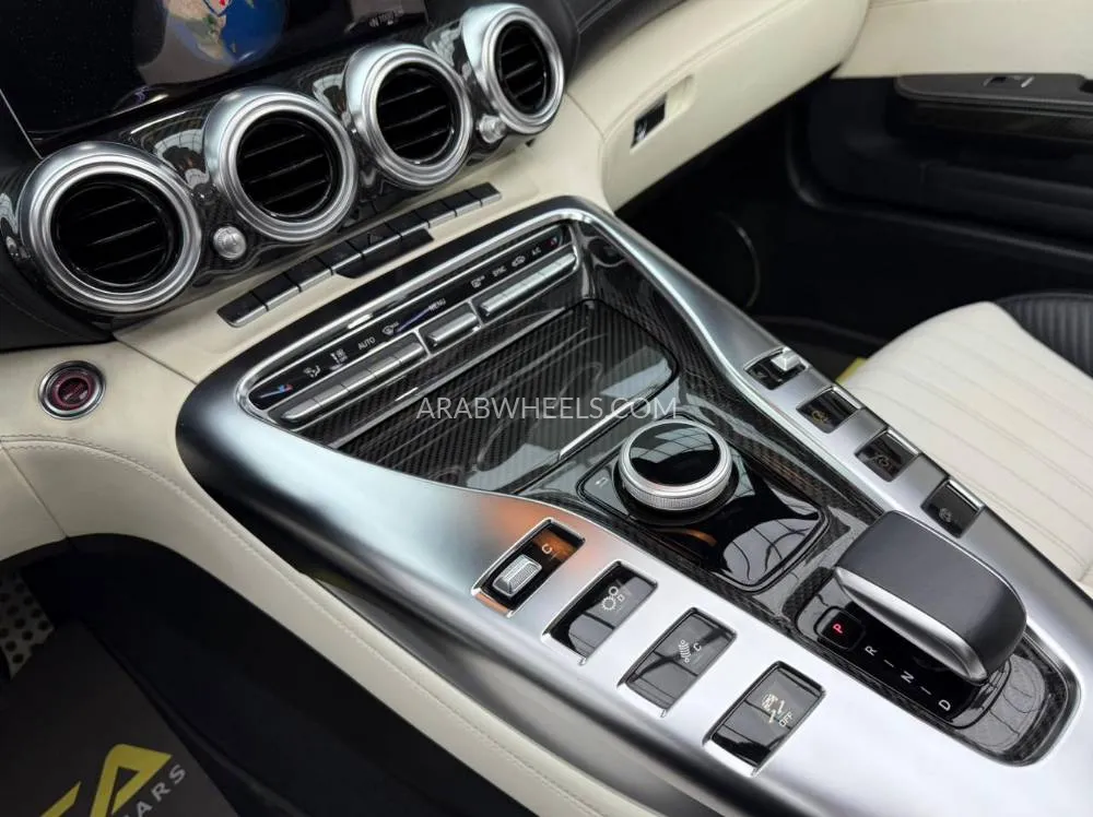 Mercedes Benz AMG GT 2020 for Sale in Dubai Image-11