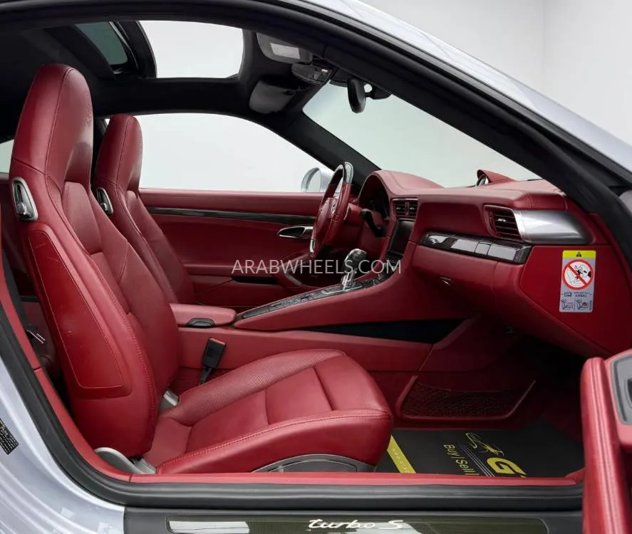 Porsche 911 2015 for Sale in Dubai Image-4