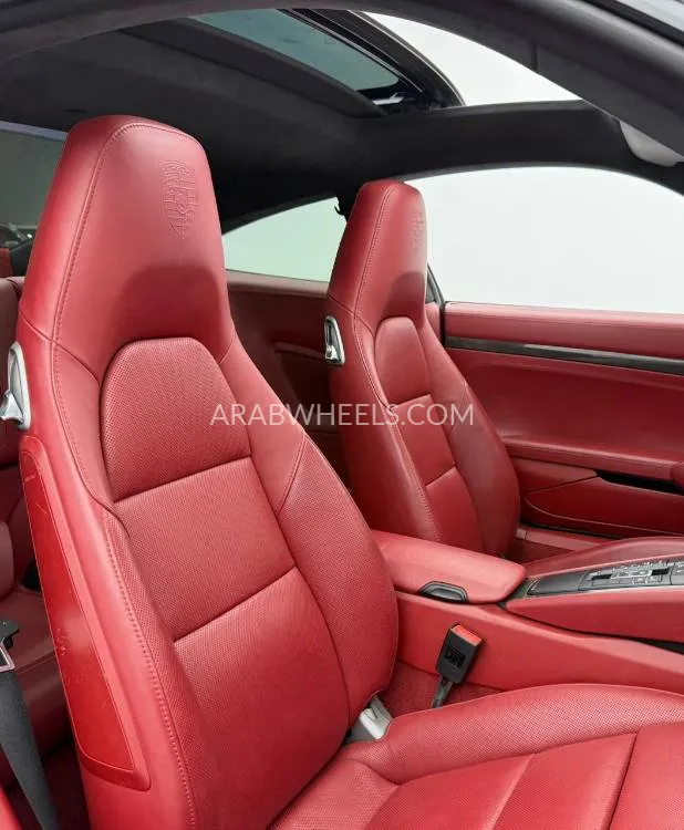 Porsche 911 2015 for Sale in Dubai Image-5