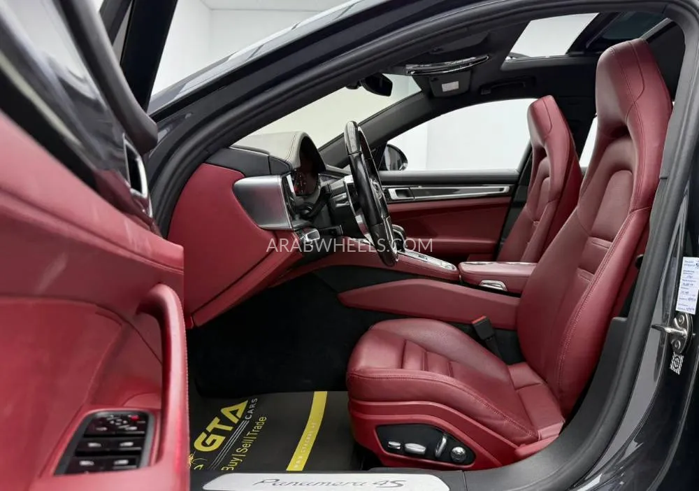 Porsche Panamera 2018 for Sale in Dubai Image-14