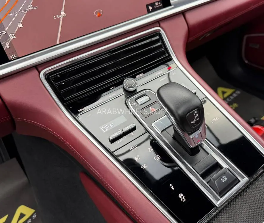 Porsche Panamera 2018 for Sale in Dubai Image-16