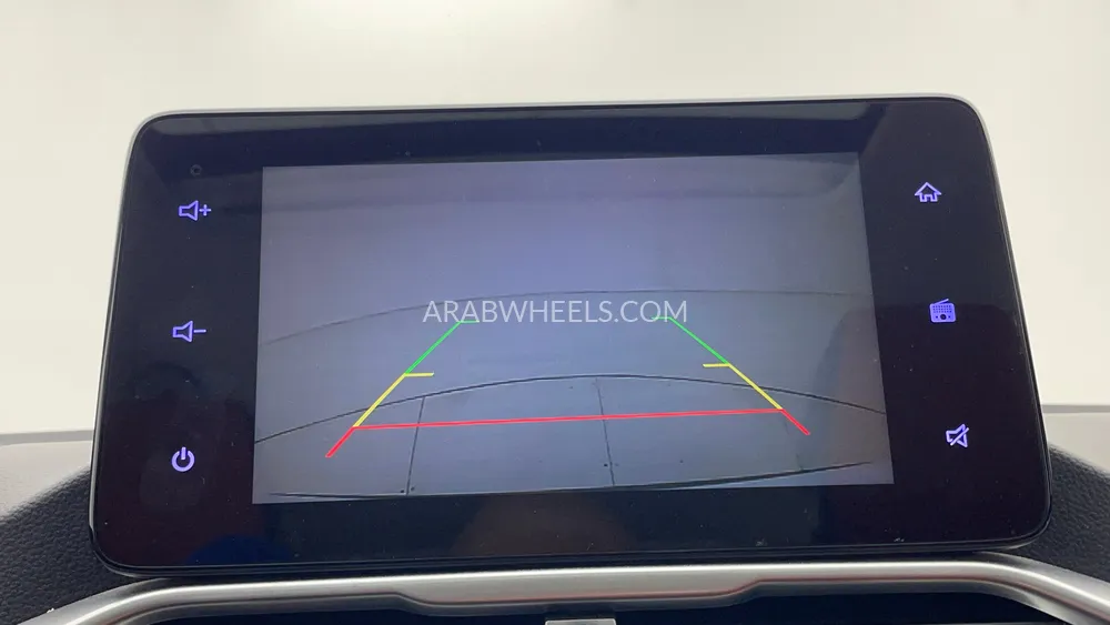 Chevrolet Captiva 2023 for Sale in Dubai Image-16