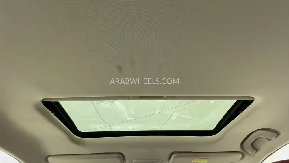 Chevrolet Captiva 2023 for Sale in Dubai Image-24