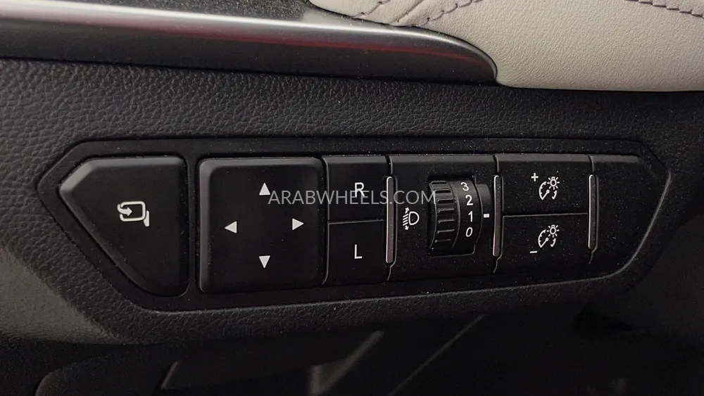 Chevrolet Captiva 2023 for Sale in Dubai Image-42