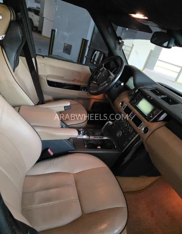 Land Rover Range Rover 2011 for Sale in Dubai Image-2