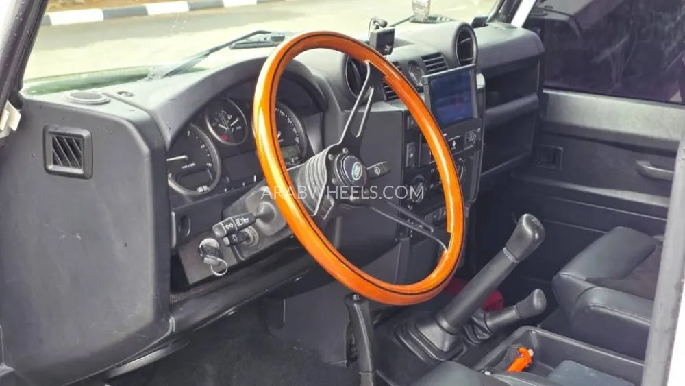 Land Rover Defender 2013 for Sale in Dubai Image-7