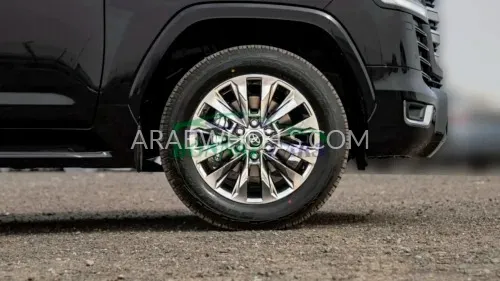 تويوتا لاند كروزر 2024 for Sale in دبي Image-15