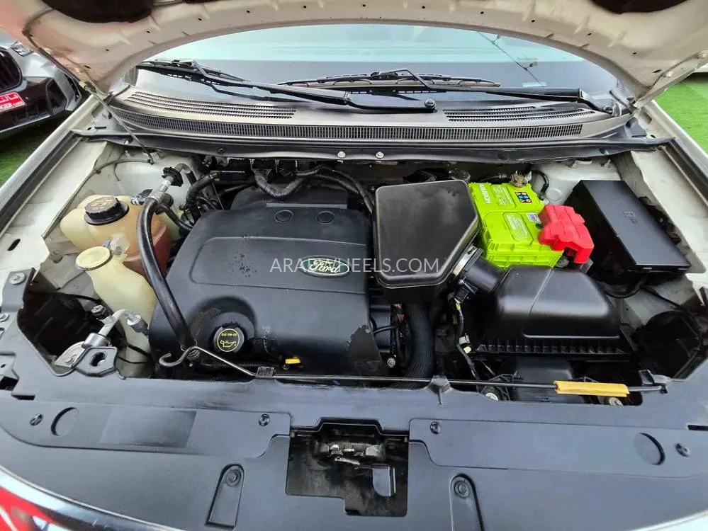 Ford Edge 2017 for Sale in Sharjah Image-4