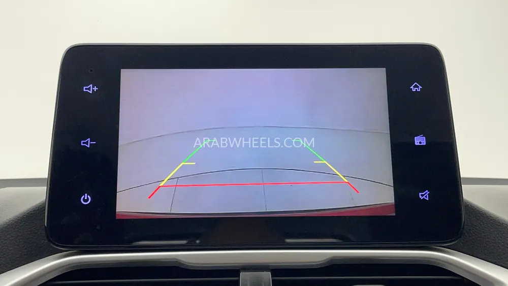 Chevrolet Captiva 2023 for Sale in Dubai Image-16