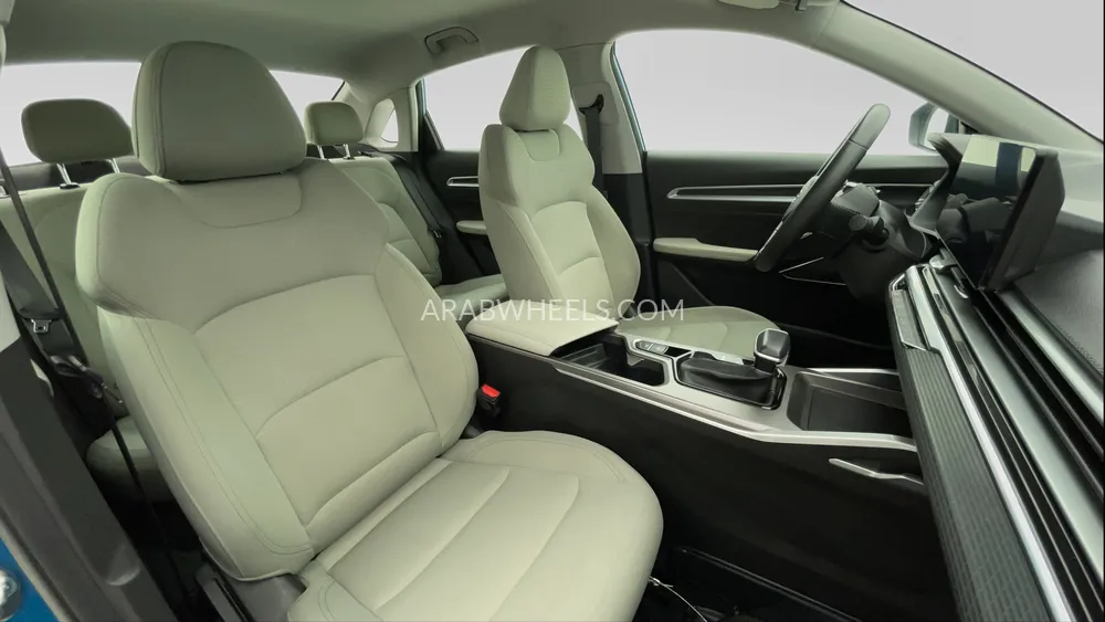 Geely Emgrand 2024 for Sale in Dubai Image-25