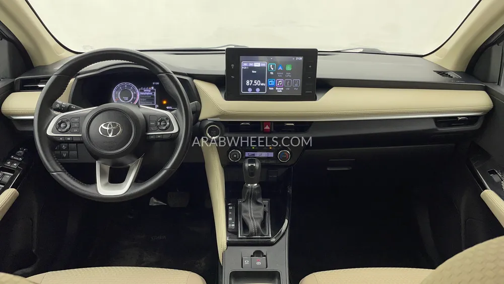 تويوتا يارس 2023 for Sale in دبي Image-12