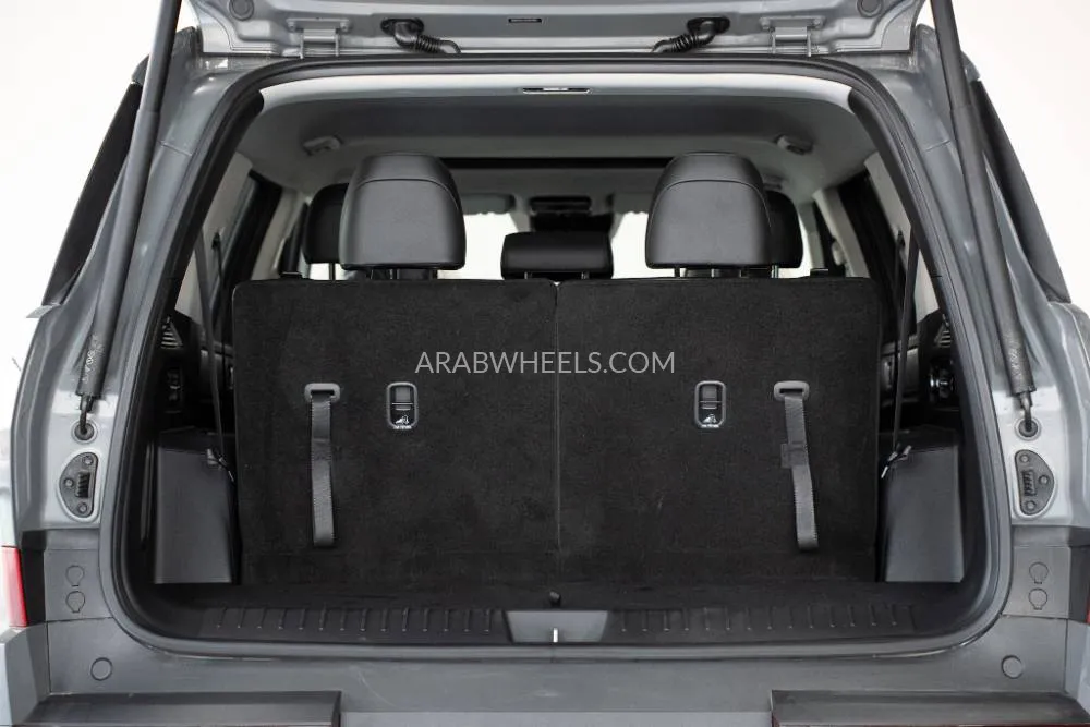 Hyundai Santa Fe 2025 for Sale in Umm Al Quwain Image-11