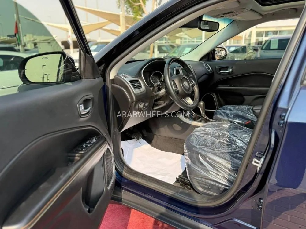 Jeep Compass 2019 for Sale in Sharjah Image-16