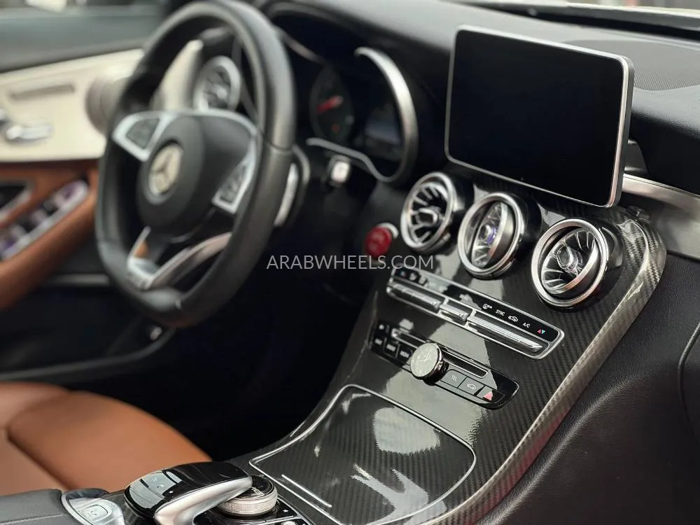 مرسيدس بنز كلاس C 2017 for Sale in الشارقة Image-15