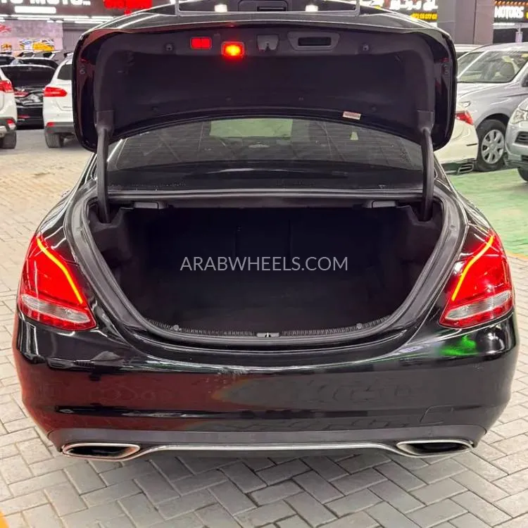 Mercedes Benz C Class 2018 for Sale in Ajman Image-9