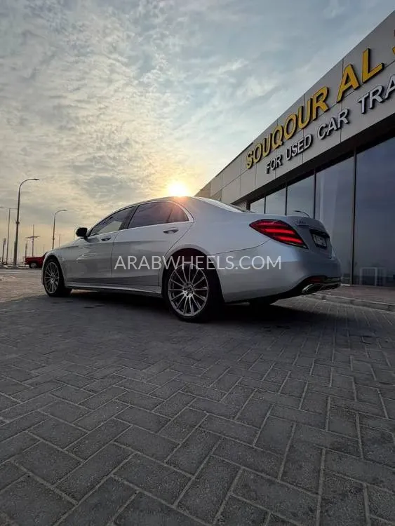 مرسيدس بنز كلاس S 2019 for Sale in أبو ظبي Image-3
