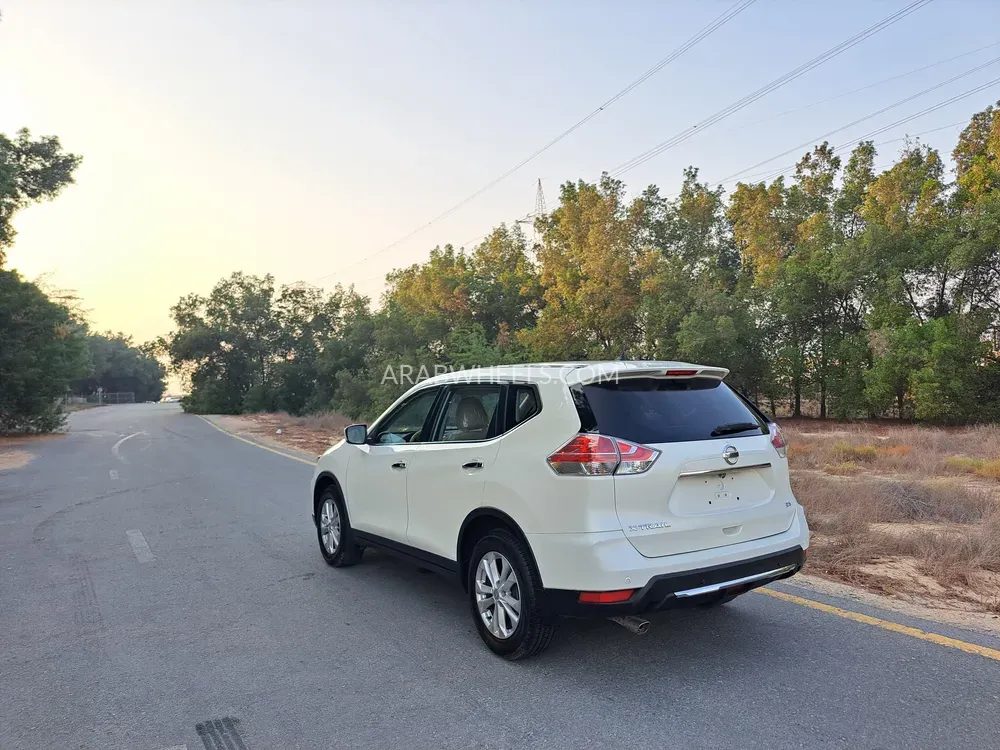 Nissan X-Trail 2015 for Sale in Sharjah Image-17