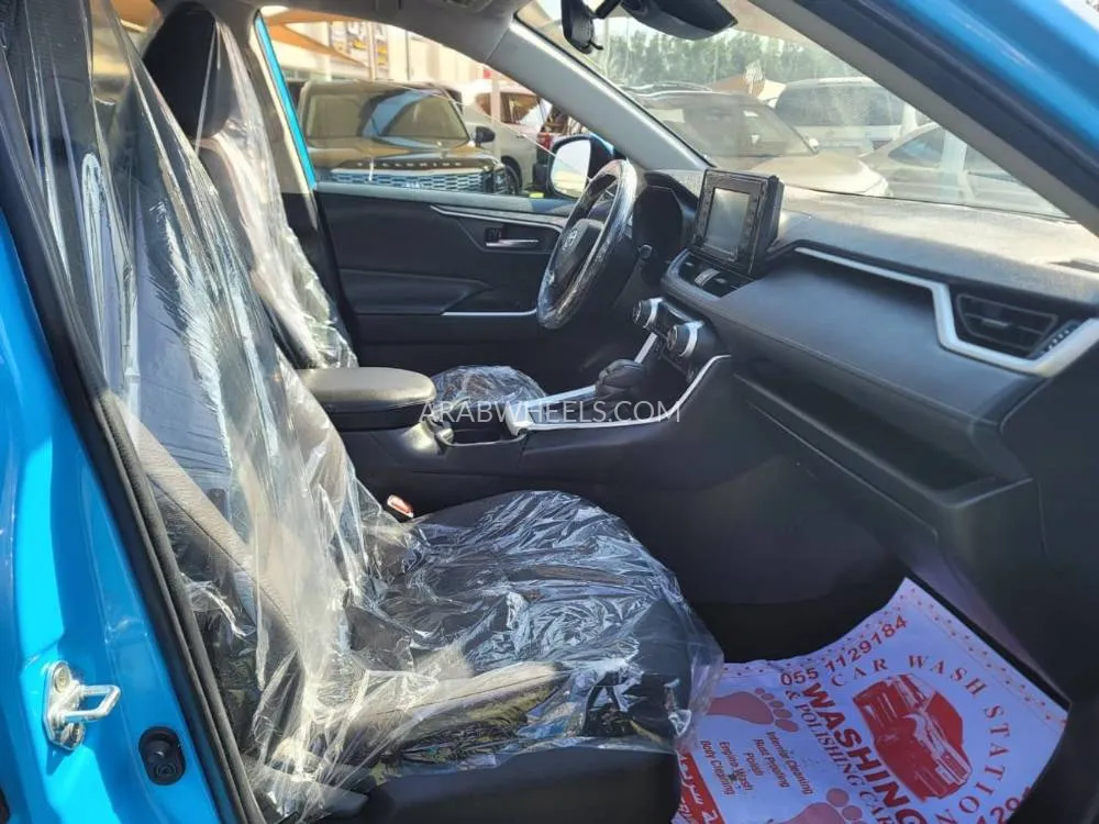 Toyota Rav4 2021 for Sale in Sharjah Image-18