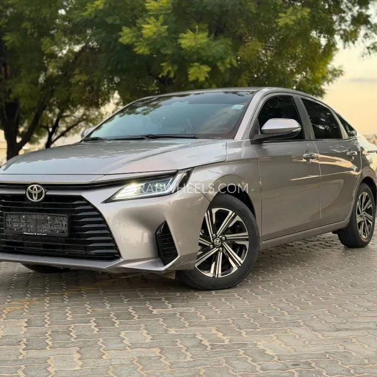 تويوتا يارس 2023 for Sale in الشارقة Image-3