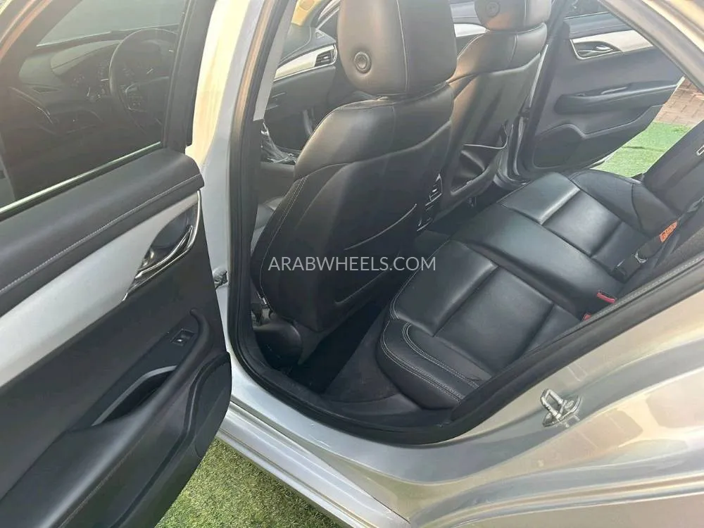 كاديلاك إيه تي إس 2018 for Sale in الشارقة Image-7