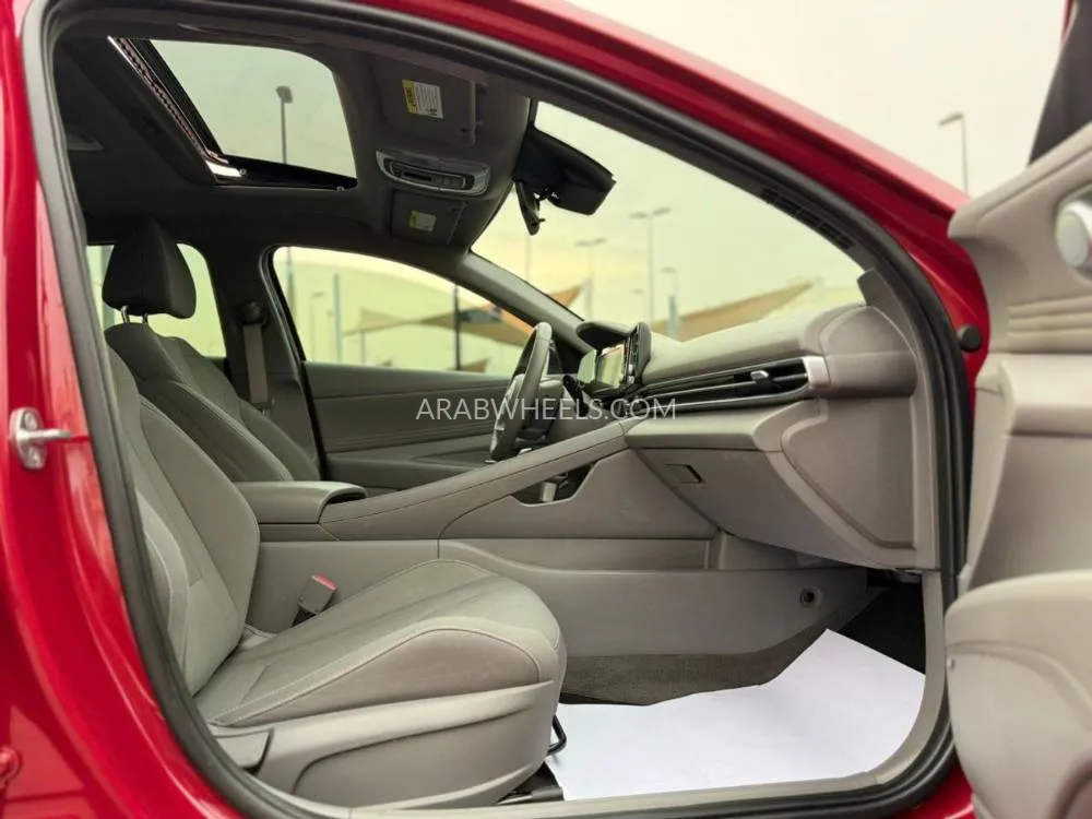 هيونداي إلنترا 2021 for Sale in الشارقة Image-13