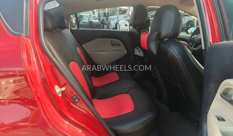 كيا ريو 2014 for Sale in الشارقة Image-9
