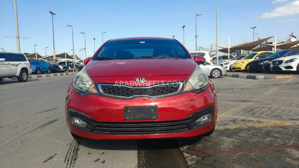 كيا ريو 2014 for Sale in الشارقة Image-19