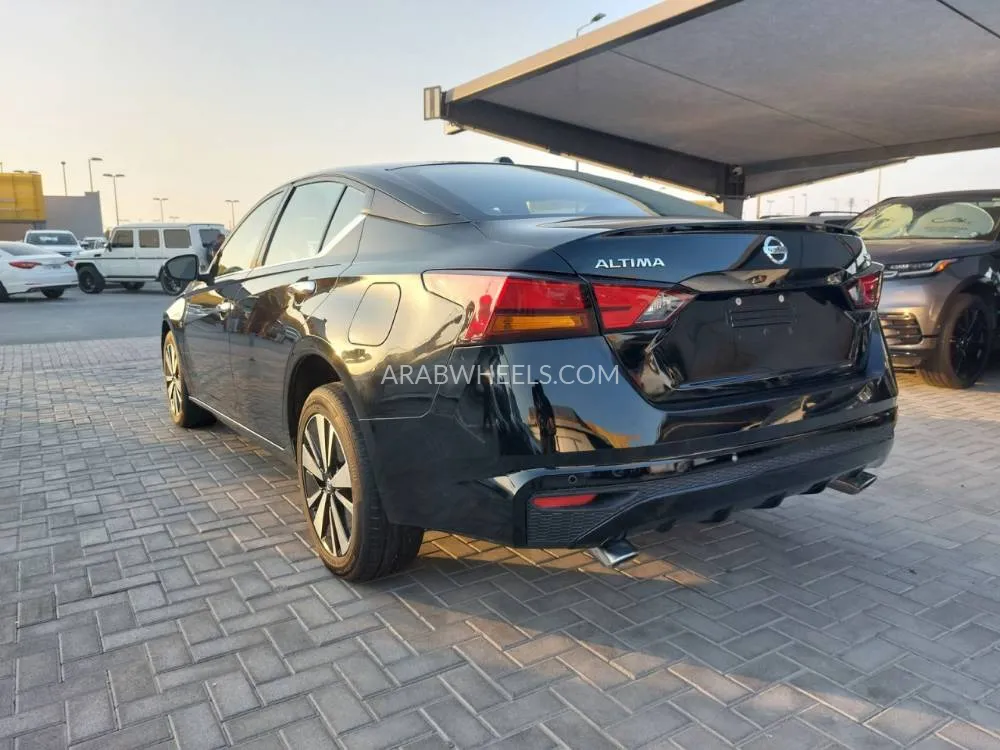 Nissan Altima 2021 for Sale in Sharjah Image-10