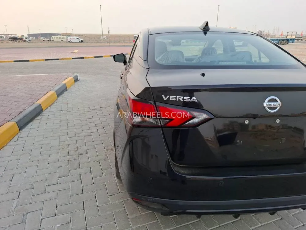 نيسان فيرسا 2021 for Sale in عجمان Image-11