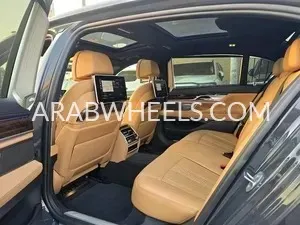 بي إم دبليو الفئة السابعة 2022 for Sale in الشارقة Image-12