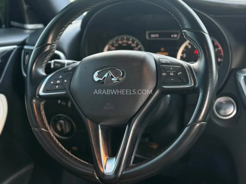 Infiniti QX30 2018 for Sale in Sharjah Image-5