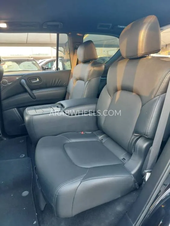 Nissan Armada 2022 for Sale in Sharjah Image-3