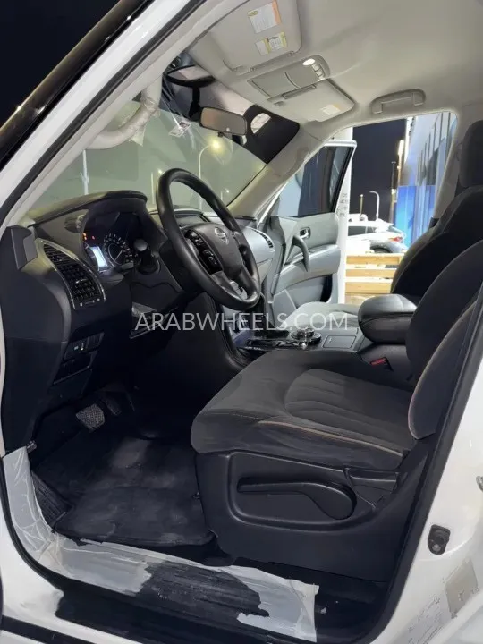 Nissan Patrol 2021 for Sale in Abu Dhabi Image-7
