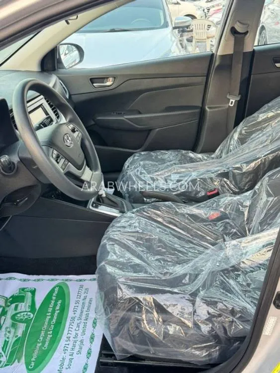 Hyundai Accent 2021 for Sale in Sharjah Image-11