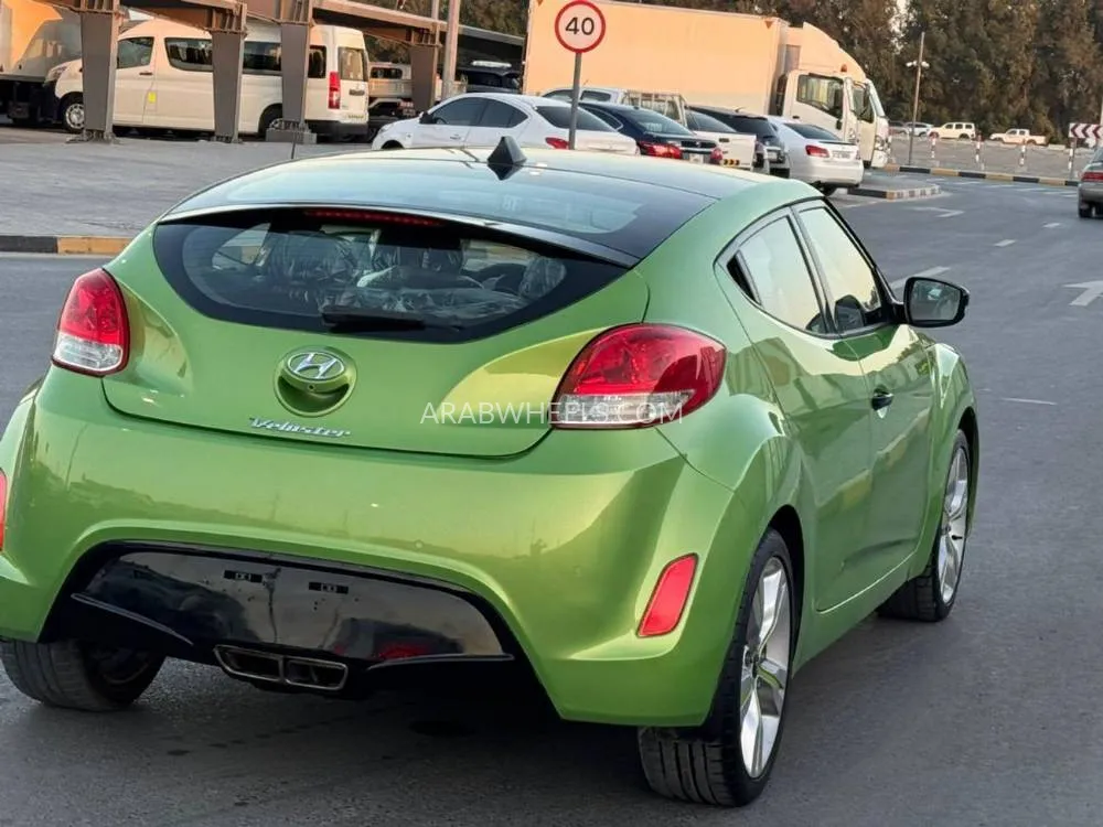 Hyundai Veloster 2016 for Sale in Sharjah Image-6