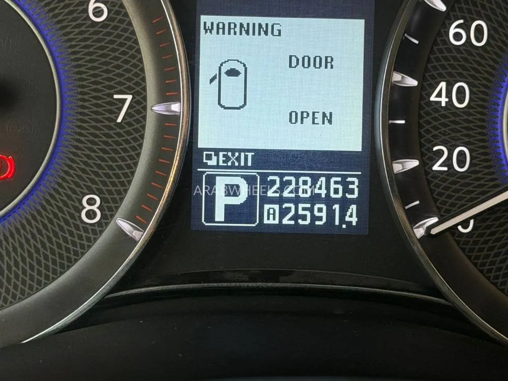 Infiniti QX56 2011 for Sale in Sharjah Image-20