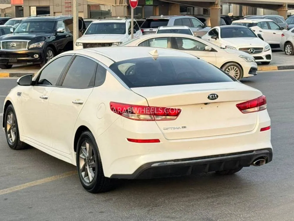 Kia Optima 2020 for Sale in Sharjah Image-3